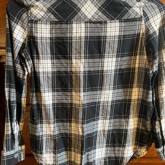 Girls SO size 8 flannel shirt. - Picture 3 of 3